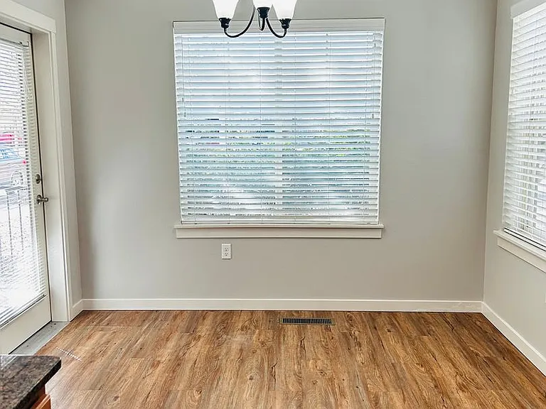 2111 S Accolade Ave — Photo 10