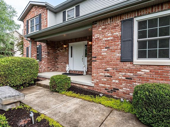 3rd image of 3107 E Kensington Park Dr