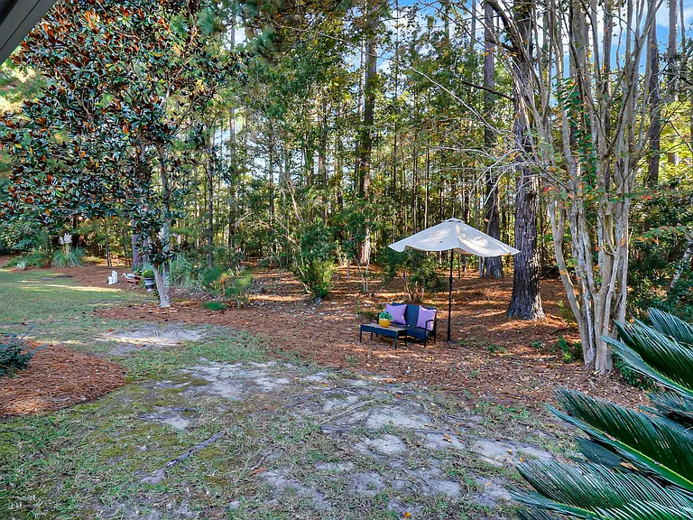 39 Andover Pl — Photo 7