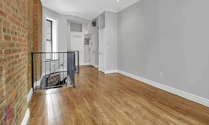 Rented by REAL New York | media 15