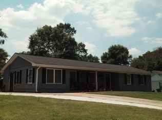 4123 Emerald Lake Dr, Decatur, GA 30035