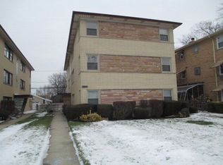 7606 W Addison St APT 1N, Chicago, IL 60634