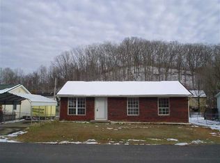 6850 Countryside Dr, Ashland, KY 41102