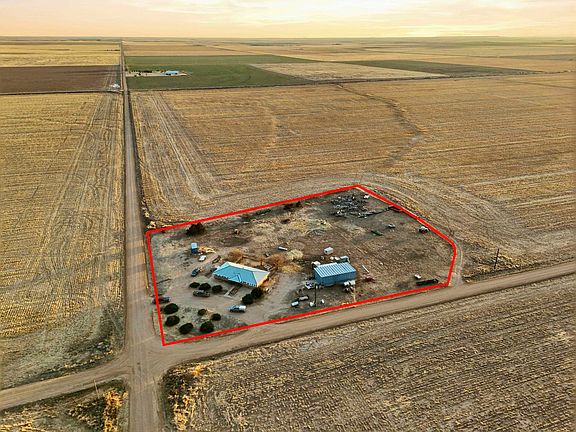 4th image of 1402 N 630th Rd