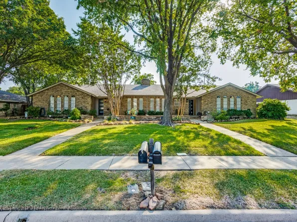 2709 Forest Grove Dr, Richardson, TX 75080
