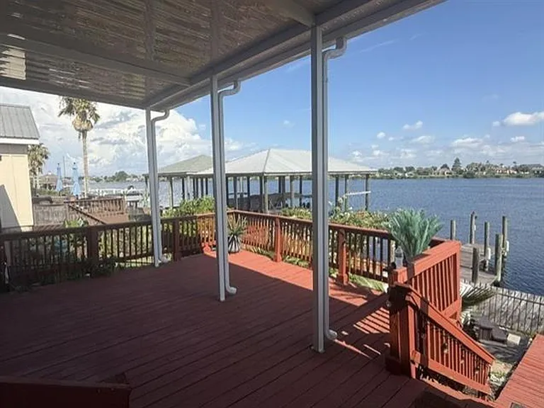 1413 Royal Palm Dr — Photo 16