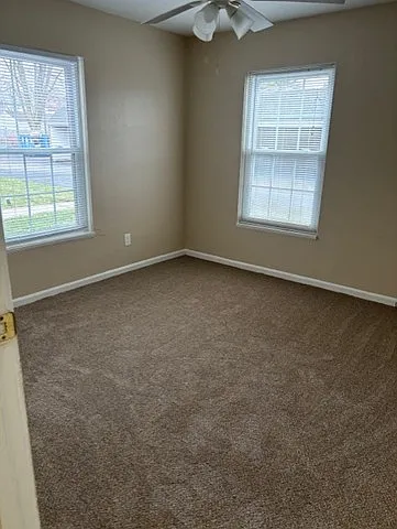 Sandpiper Apartments — Photo 18