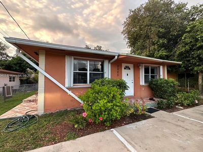 2025 NW 99th Ter, Miami, FL, 33147