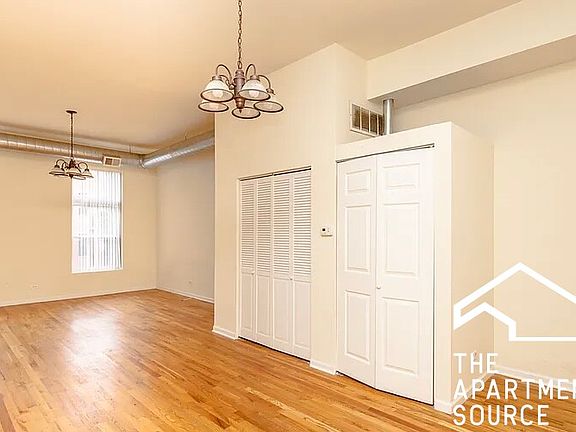 2nd image of 1538 N Milwaukee Ave APT 3F