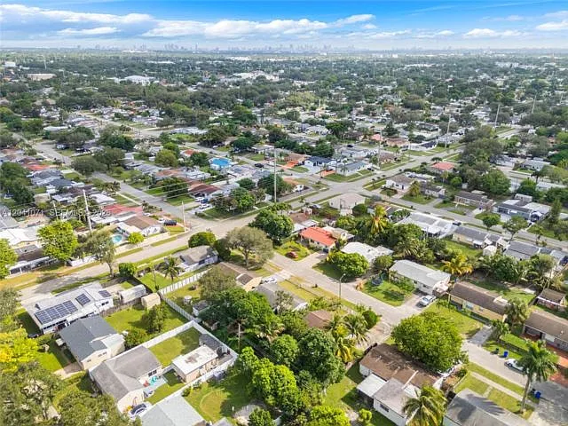 2 bed, 1.0 bath, $3,000 — Photo 4