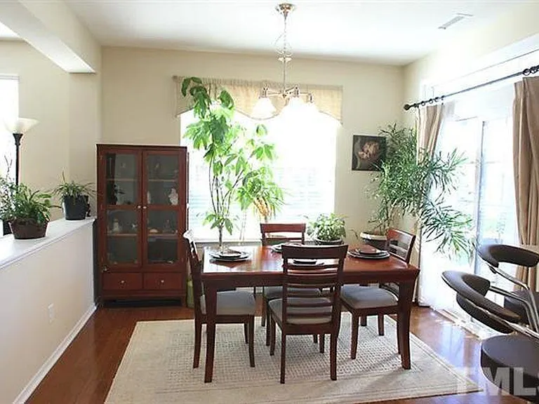 1918 Whirlaway Ct — Photo 3