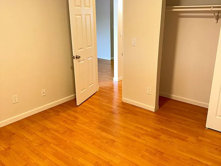 900 Alvarez Ave — Photo 30