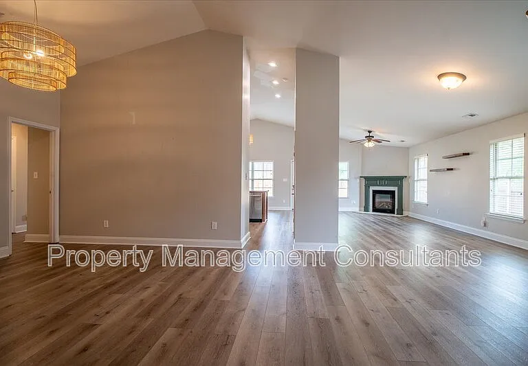 108 Oak Shade Dr — Photo 11