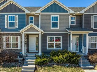 2206 Tranquil Ct NW, Cedar Rapids, IA 52405