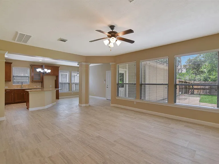 54 Whetstone Ridge Ct — Photo 17