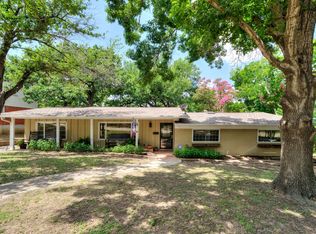 1504 Charlott St, Fort Worth, TX 76112