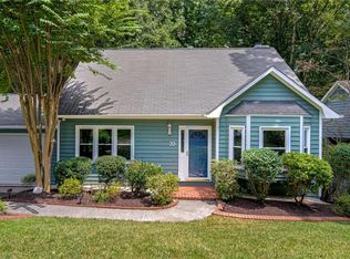 33 Carrisbrooke Ln, Winston Salem, NC 27104