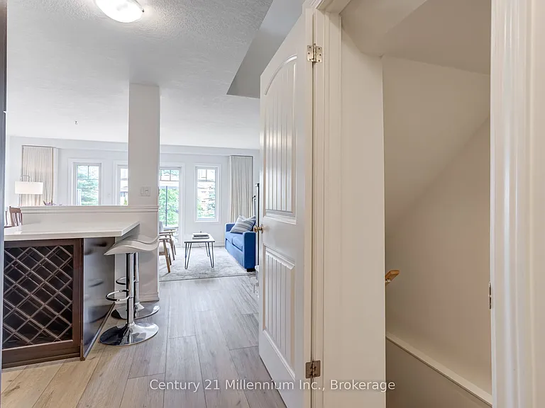 37 Silver Glen Blvd — Photo 44
