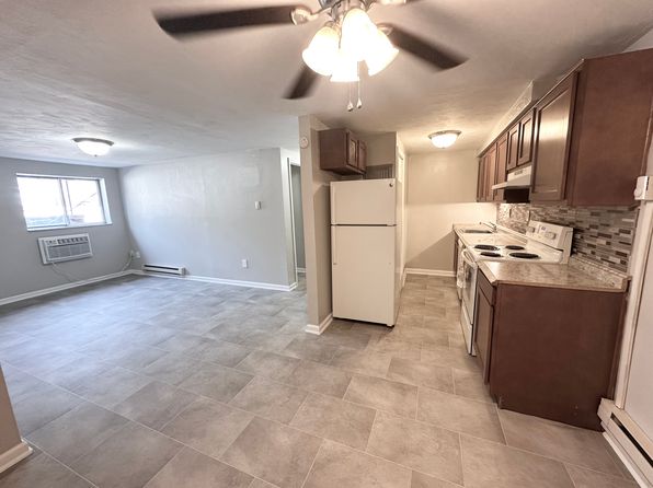 143 Oak Manor Pl #114