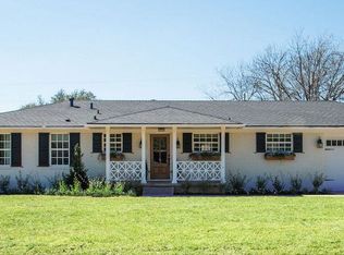 330 Santa Fe Dr, Woodway, TX 76712
