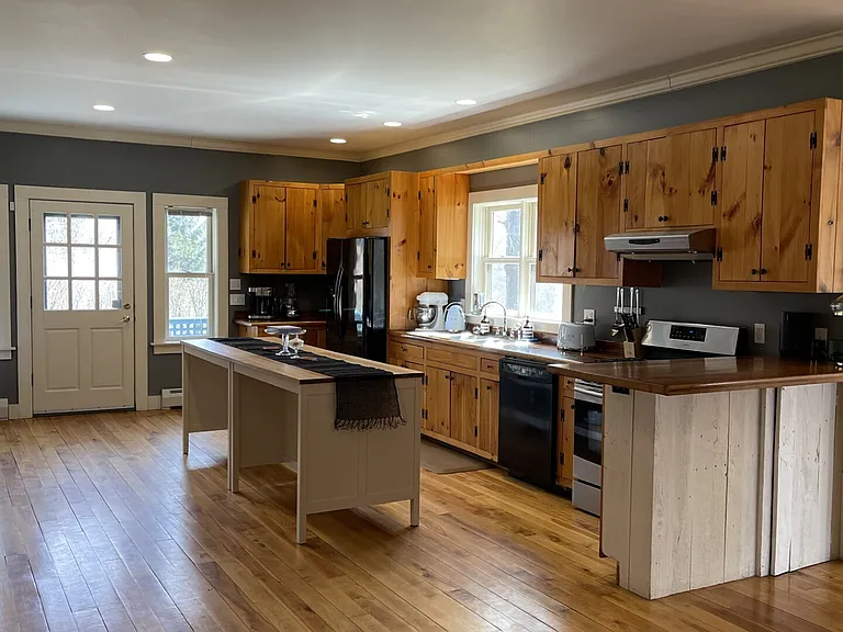 68 Hopkins Rd — Photo 8