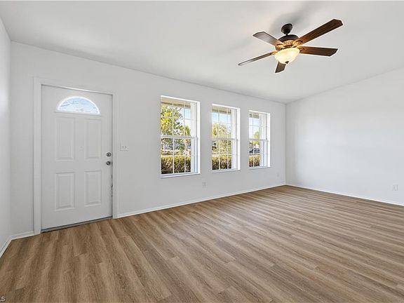 3rd image of 221 SW 22nd ST