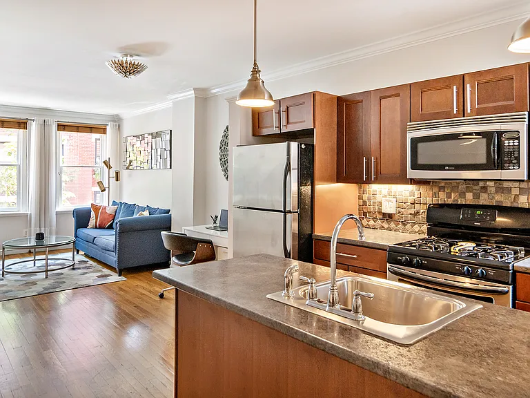 19 Revere St #1 — Photo 10