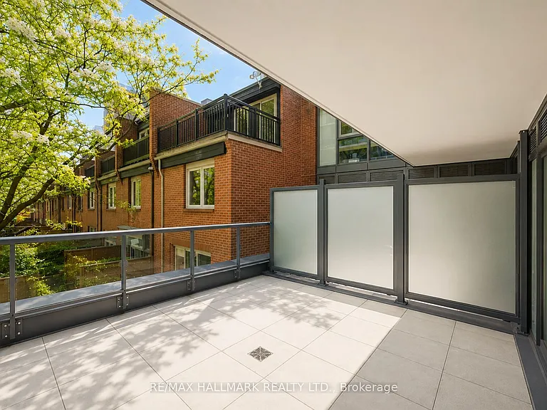 308 Jarvis St #203 — Photo 14