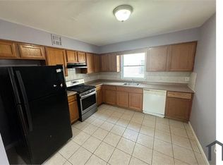 327 W Runyon St FLOOR 1, Newark, NJ 07108