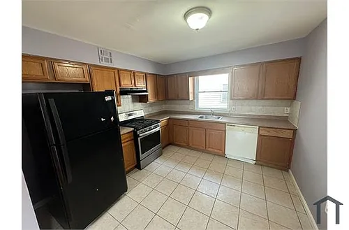 327 W Runyon St #1 Photo 1