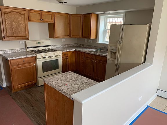 2nd image of 1019 S 14th Ave #1