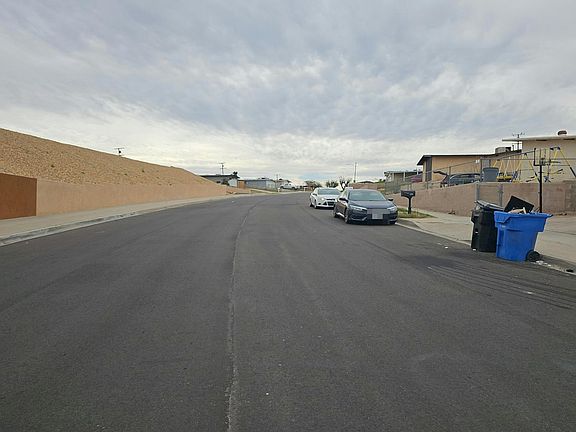 4th image of 500 Frances Dr