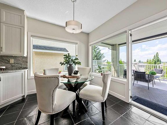 5th image of 410 Mount Sparrowhawk Pl SE