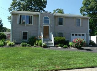 125 Prescott Ave, Riverside, RI 02915