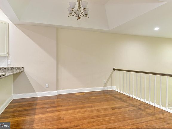 3rd image of 4201 Claremont Ct #277