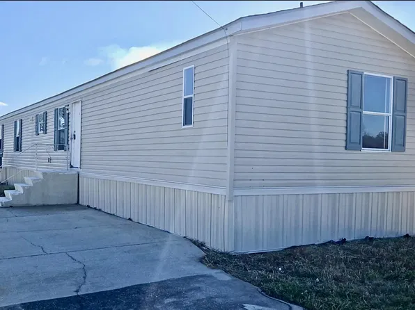 521 Blakefield Dr, Schriever, LA 70395