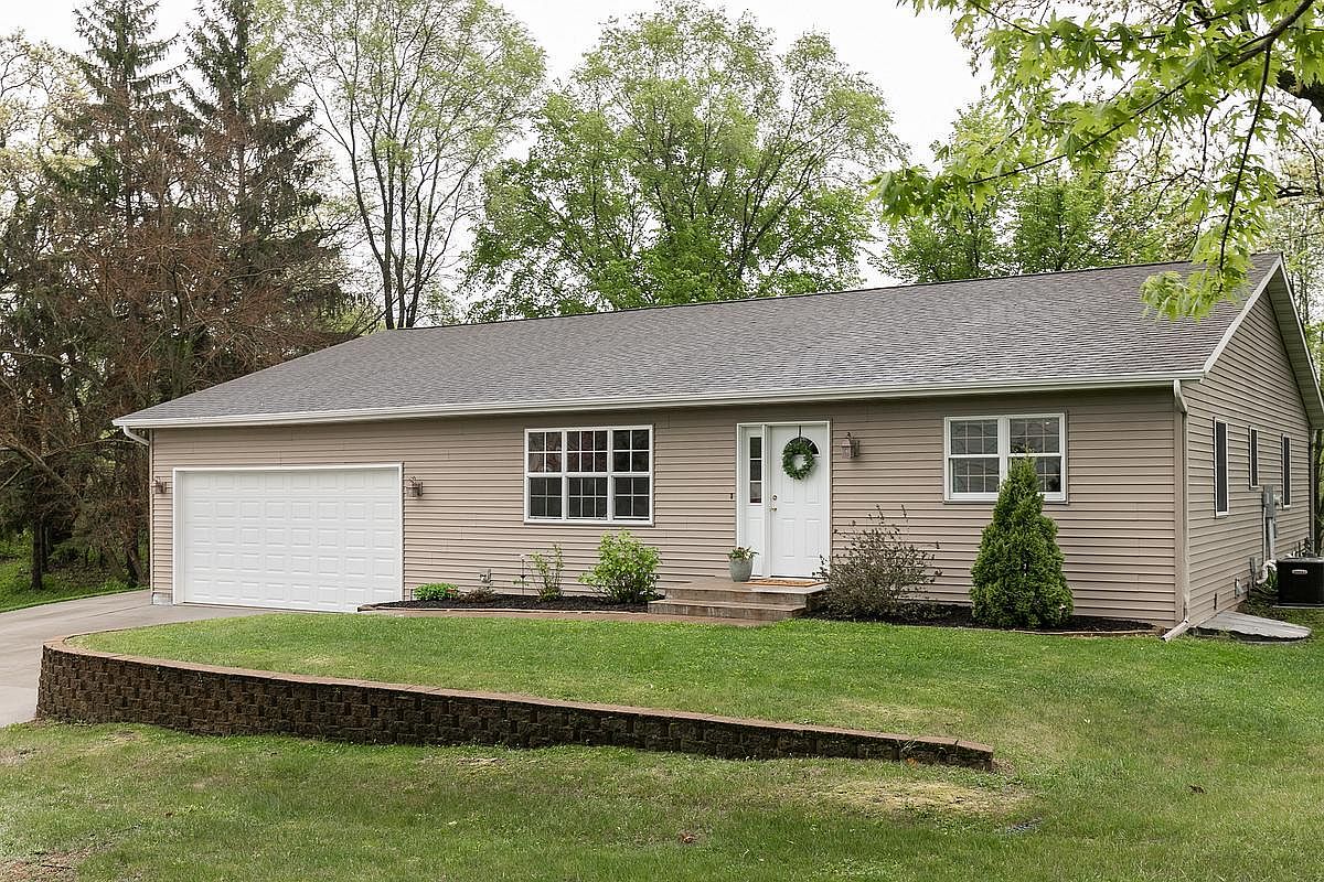 2108 Sand Lake Rd, Holmen, WI 54636 Zillow