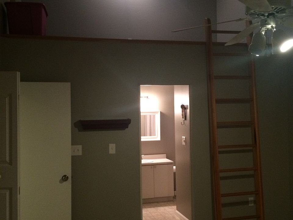 Master Bedr w/loft and attic space