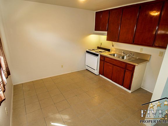 Dining / Kitchen Areas