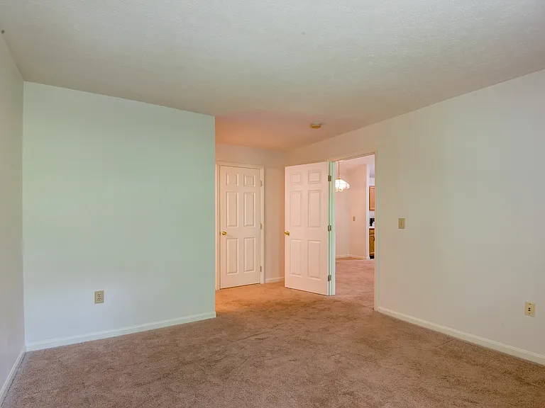 Apartments at Foxtrail — Photo 7