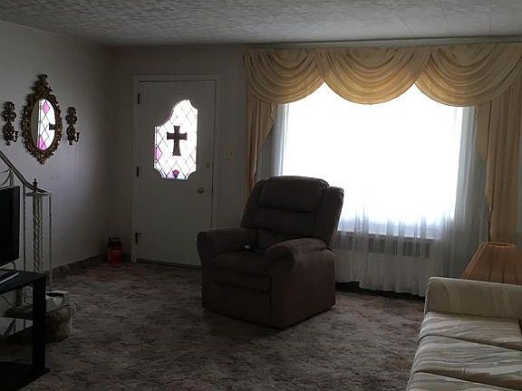 5th image of 6653 Tackawanna St