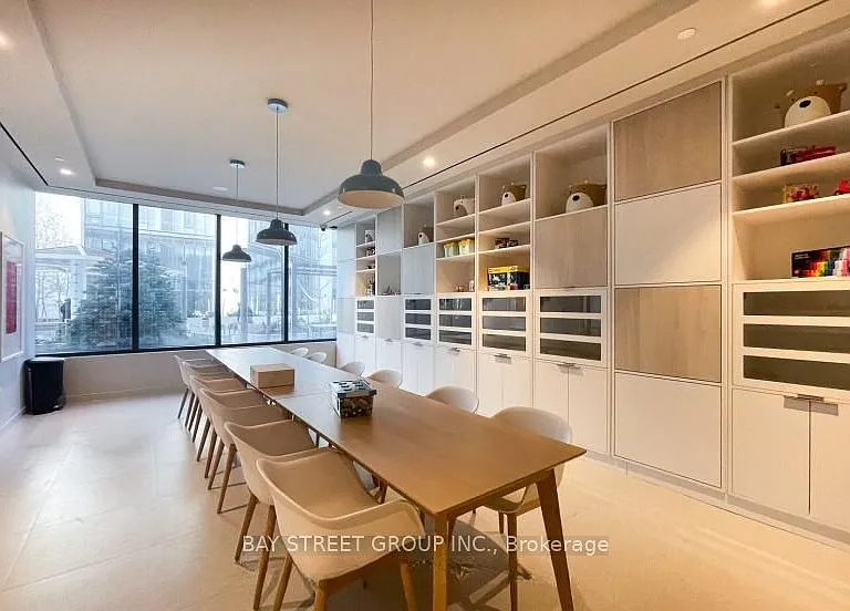 55 Cooper St W #1816 — Photo 7