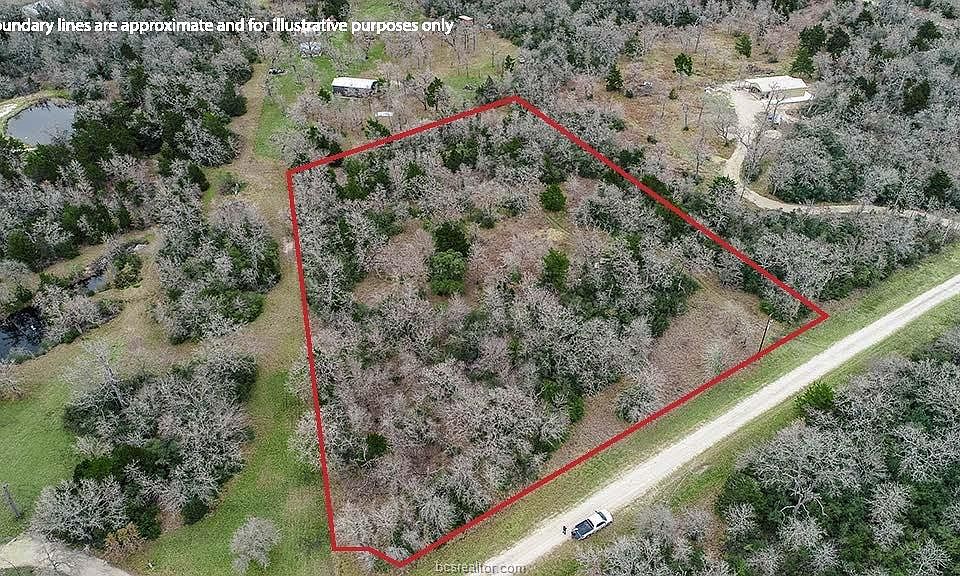 1st image of 570 Moss Oak Dr