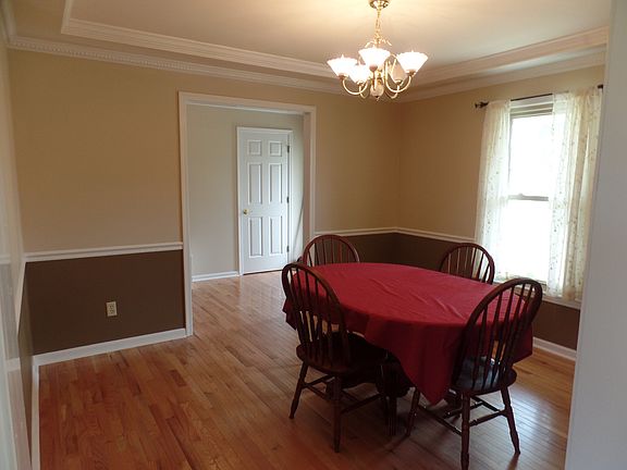 3rd image of 1322 Fleenor Way