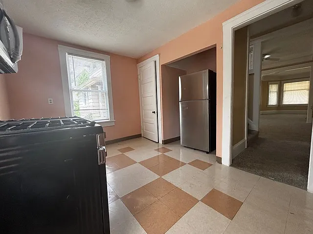 10102 Ostend Ave #10102 — Photo 4