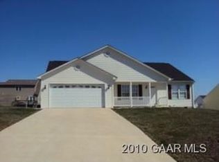 120 Gentry Rd, Weyers Cave, VA 24486