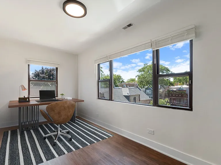 1928 N Humboldt Blvd #3 — Photo 8