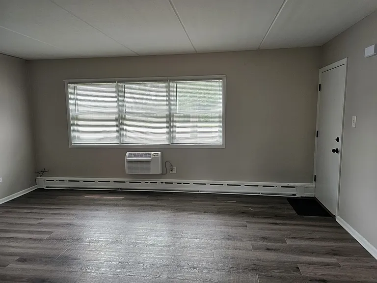 2 N Broadway Ave #1E — Photo 7