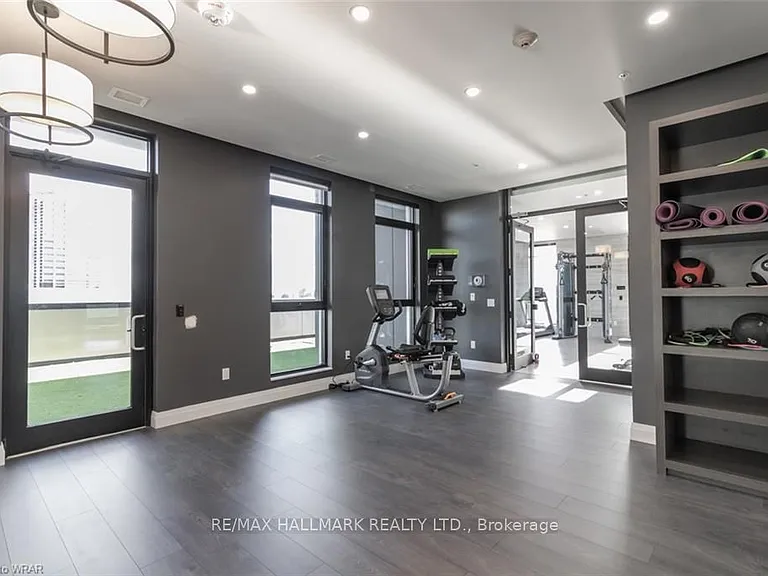 181 King St S #1009 — Photo 31