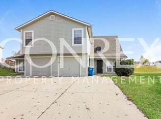 1879 Kingbird Ct, Liberty, MO 64068